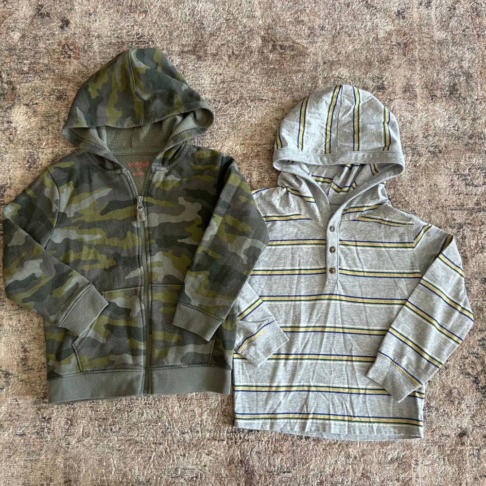 Boys Size 5T Clothes Long Sleeve T-Shirt & Camo Zippered Hoodie
